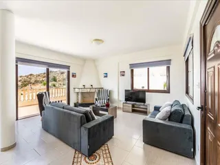 Новый комплекс вилл с бассейнами и панорамными видами, Кисонерга, Кипр