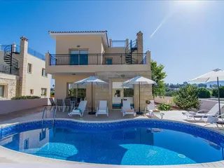 Закрытый комплекс вилл с бассейнами и панорамными видами в престижном районе, Полис, Кипр