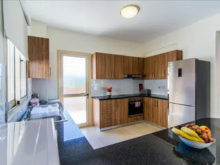 Закрытый комплекс вилл с бассейнами и панорамными видами в престижном районе, Полис, Кипр