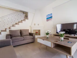 Комплекс вилл с бассейнами и панорамными видами рядом, Меса Хорио, Кипр