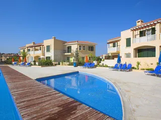 Комплекс таунхаусов с бассейнами, Полис, Кипр