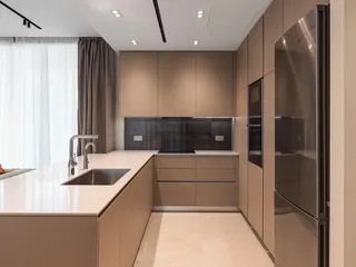 Апартаменты в закрытой резиденции с бассейном и садами рядом с пляжем и центром города, Лимассол, Кипр