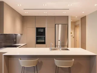 Апартаменты в закрытой резиденции с бассейном и садами рядом с пляжем и центром города, Лимассол, Кипр