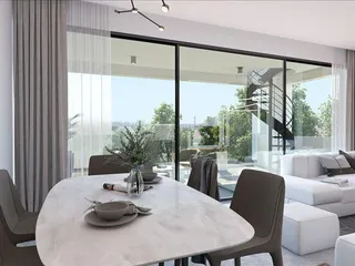 Малоэтажная резиденция с парковкой рядом с центром Ларнаки, Кипр