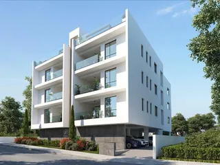 Малоэтажная резиденция с парковкой рядом с центром Ларнаки, Кипр