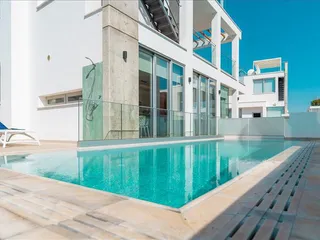 Комплекс вилл с бассейнами и панорамным видом на море в 300 метрах от пляжа, Протарас, Кипр