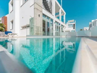 Комплекс вилл с бассейнами и панорамным видом на море в 300 метрах от пляжа, Протарас, Кипр