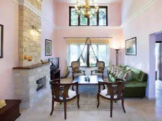 Комплекс вилл с бассейнами в живописном районе, Суни, Кипр