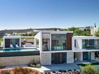 Новый комплекс вилл с панорамным видом в большой резиденции с полем для гольфа, спа-центром и клубом верховой езды, Пафос, Кипр