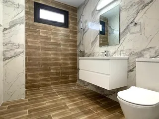 Современный клубный комплекс с бассейном в 750 метрах от пляжа, Гермасойя, Кипр