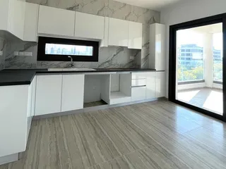 Современный клубный комплекс с бассейном в 750 метрах от пляжа, Гермасойя, Кипр