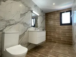 Современный клубный комплекс с бассейном в 750 метрах от пляжа, Гермасойя, Кипр