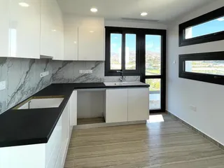 Современный клубный комплекс с бассейном в 750 метрах от пляжа, Гермасойя, Кипр