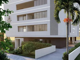 Современная закрытая резиденция с бассейном в 650 метрах от пляжа, Гермасойя, Кипр