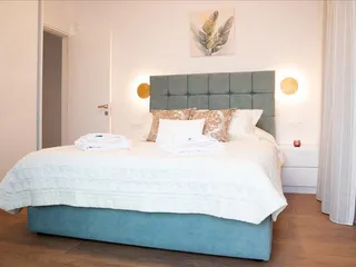 Новый комплекс меблированных вилл в 500 метрах от пляжа и поля для гольфа, Хлорака, Кипр