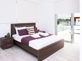 Новый жилой комплекс вилл с бассейнами в Айя-Напе, Кипр