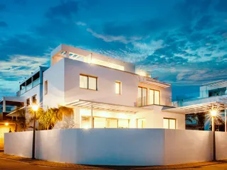 Новый жилой комплекс вилл с бассейнами в Айя-Напе, Кипр