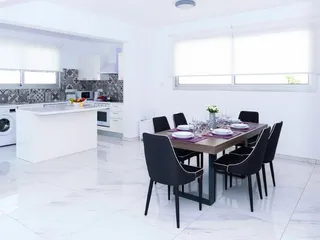 Новый жилой комплекс вилл с бассейнами в Айя-Напе, Кипр