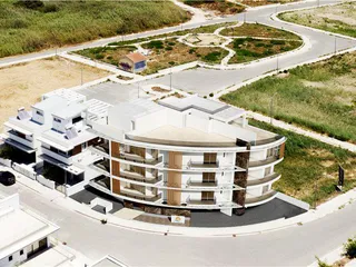 Новая резиденция в 100 метрах от университета и в 300 метрах от пляжа, Ливадия, Кипр