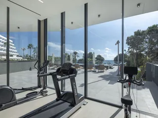 Жилой комплекс с бассейном, садом и подземной парковкой рядом с пляжем, Пареклисия, Кипр