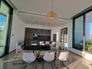 Жилой комплекс с бассейном, садом и подземной парковкой рядом с пляжем, Пареклисия, Кипр