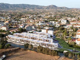 Закрытый жилой комплекс с бассейном и зоной отдыха, Пареклисия, Кипр