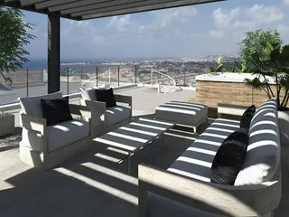 Закрытый жилой комплекс с бассейном и зеленой зоной в престижном районе Пафоса, Кипр