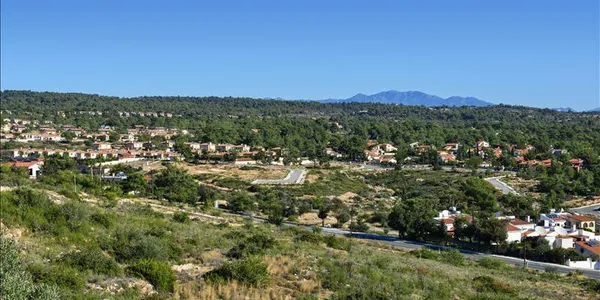 Новый комплекс вилл с бассейнами рядом с центром Лимассола, Суни, Кипр
