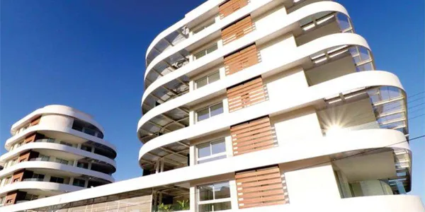 Элитная резиденция с бассейном и панорамным видом в 80 метрах от пляжа, Ларнака, Кипр