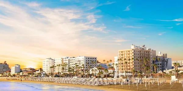 Элитная малоэтажная резиденция в центре Ларнаки, Кипр