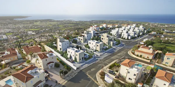 Комплекс вилл с бассейнами и панорамным видом на море, Пейя, Кипр