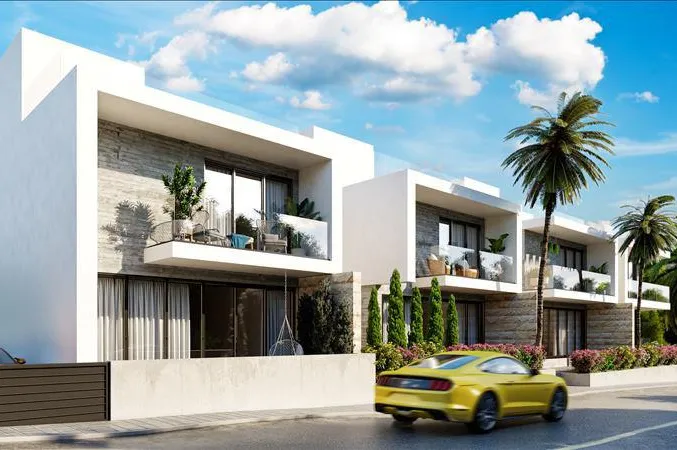 Комплекс вилл с зеленой зоной недалеко от центра Пафоса, Кипр