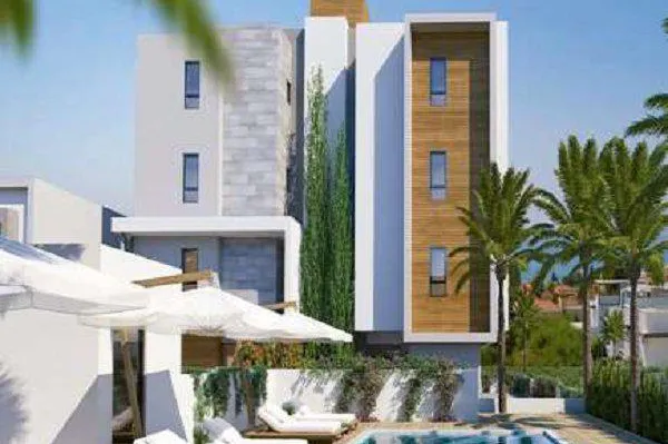 Закрытая резиденция с бассейном рядом с пляжем, Пиргос, Кипр