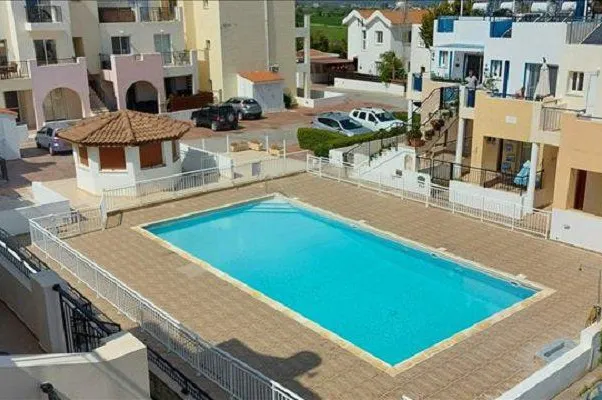 Резиденция с бассейном и садом в престижном районе, Полис, Кипр