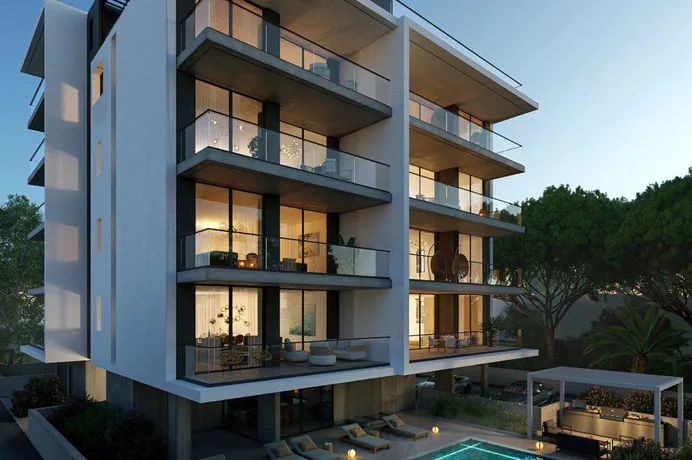 Современная резиденция с бассейном и садами в 700 метрах от пляжа, Лимассол, Кипр