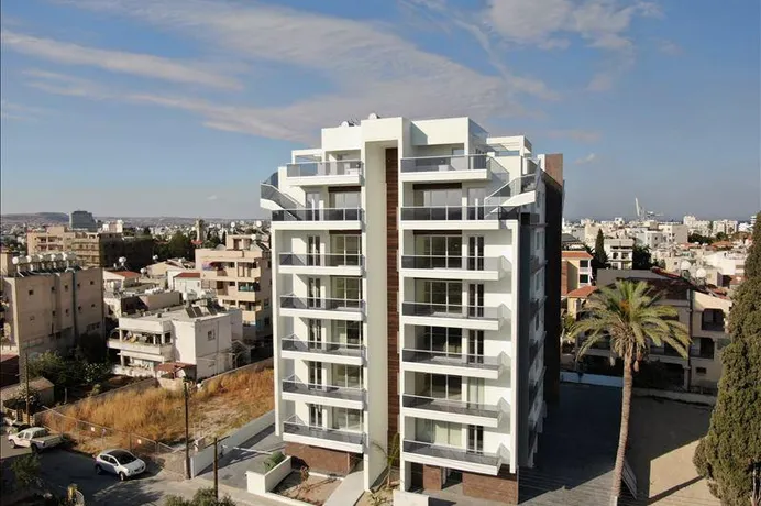 Резиденция в 700 метрах от набережной, в центре Ларнаки, Кипр